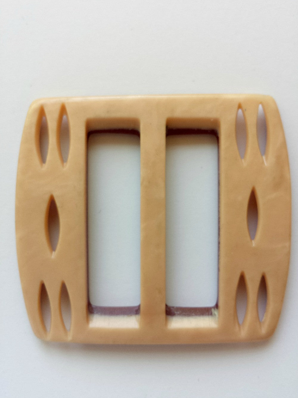 Buckles and Closures