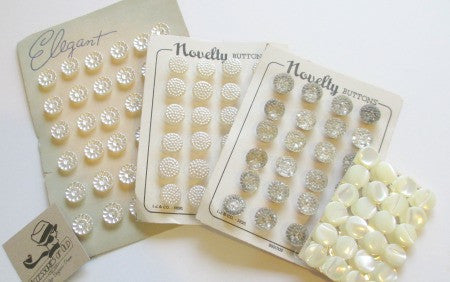 set of four assorted vintage button cards - Accessories Of Old