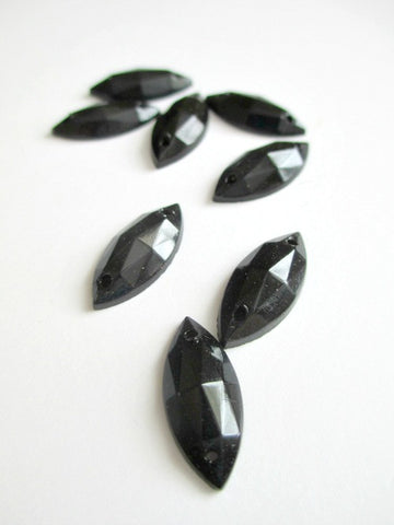 Vintage flatback black faceted glass size 18/8 - Accessories Of Old