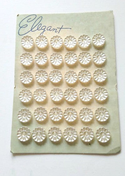 Pearlised glass carved buttons - Accessories Of Old